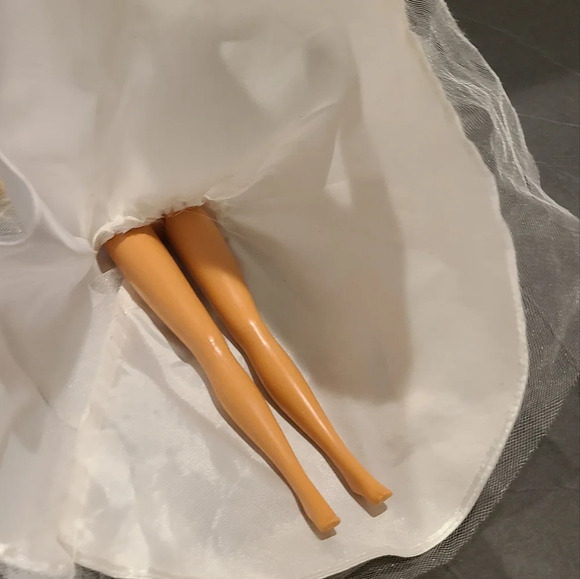 Vintage Barbie wedding party - Picture 8 of 9